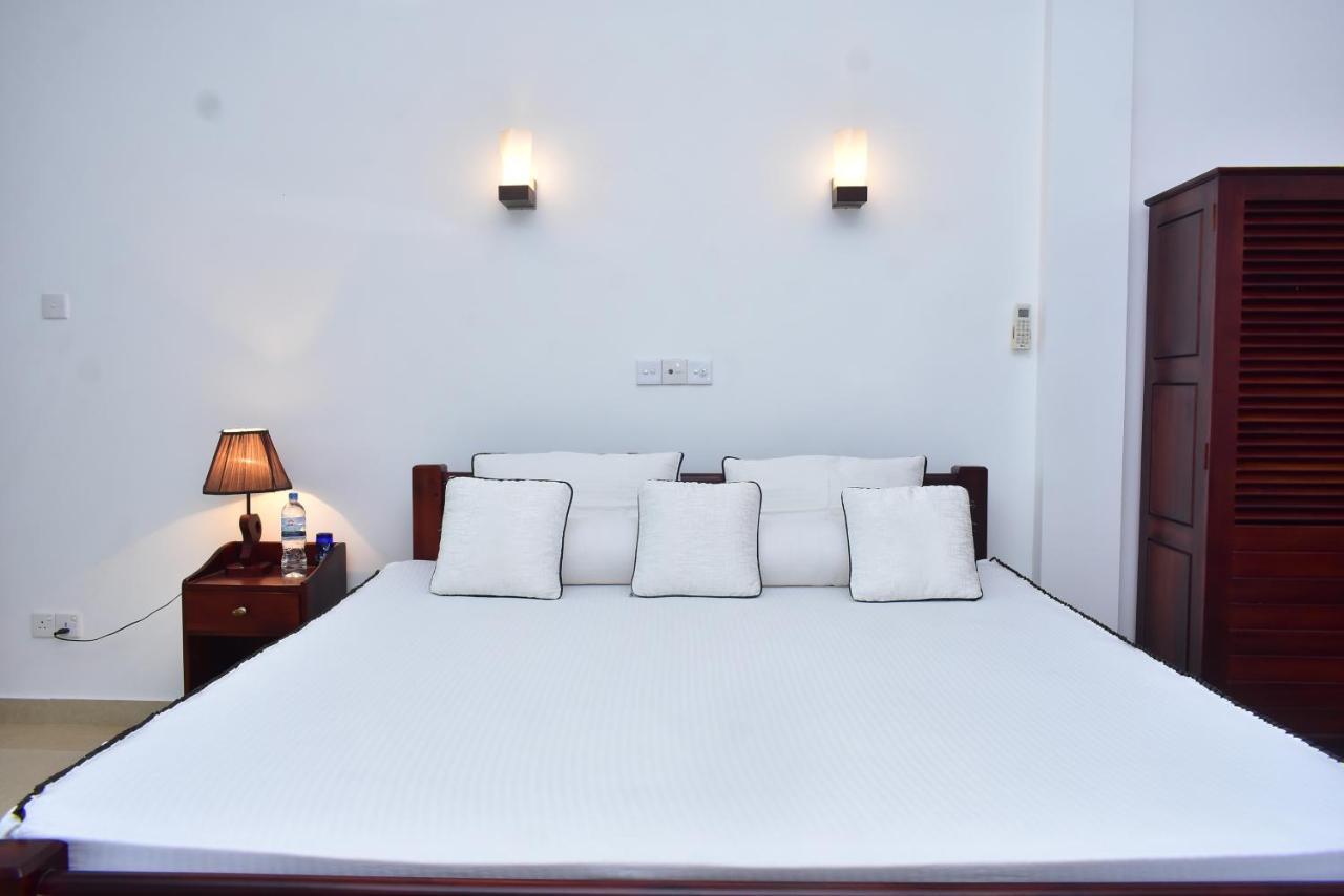 Minuri Villa Хикадува Екстериор снимка