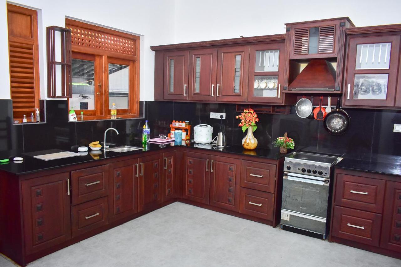 Minuri Villa Хикадува Екстериор снимка