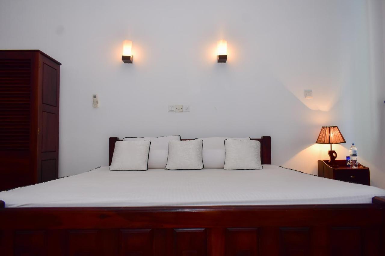 Minuri Villa Хикадува Екстериор снимка
