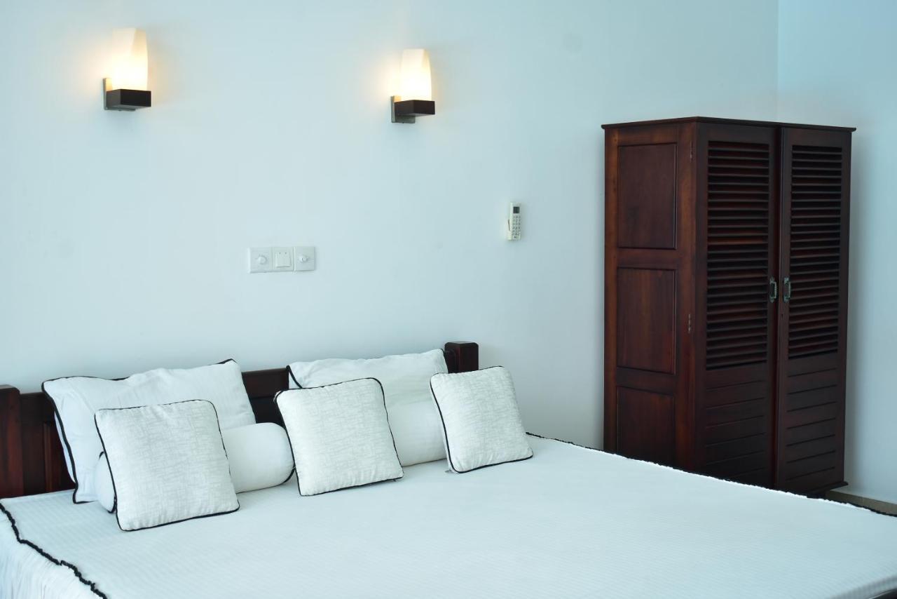 Minuri Villa Хикадува Екстериор снимка